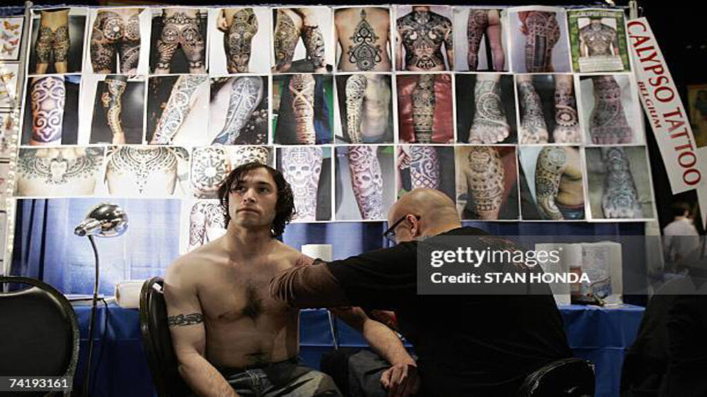 Daniel DiMattia, Seniman Tato Belgia yang Mendunia Berkat Karya Tribal dan Blackwork